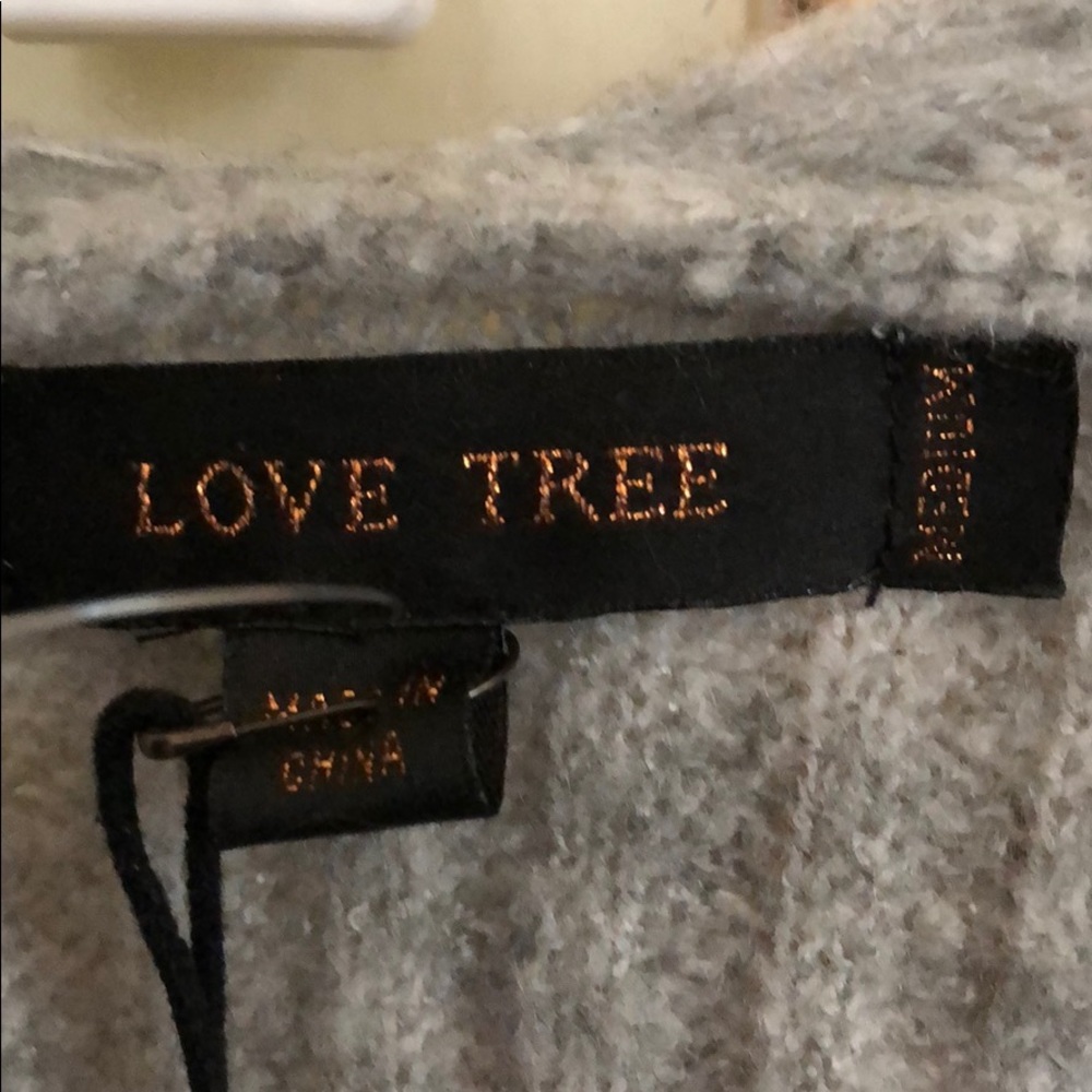 Sweater - Picture 2 of 3